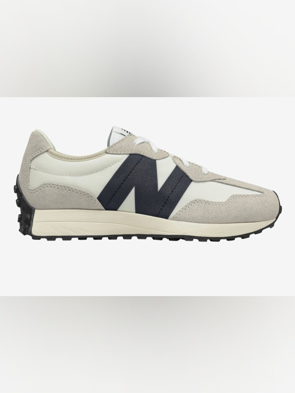 New Balance 327 Woman/ Youth Sizing NIB Sea salt / Black Suede colorway